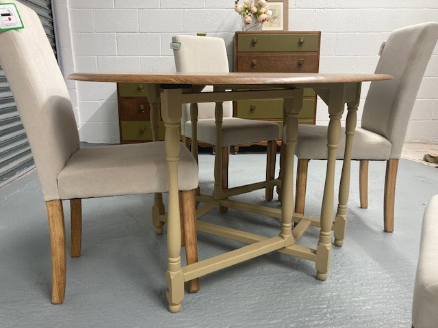 Drop Leaf Dining Table and 4  Chairs